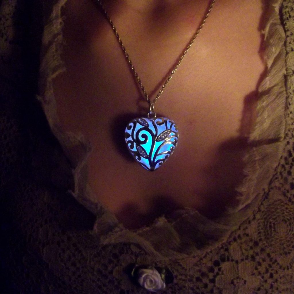 Heart Of The Forest Glowing Neclace