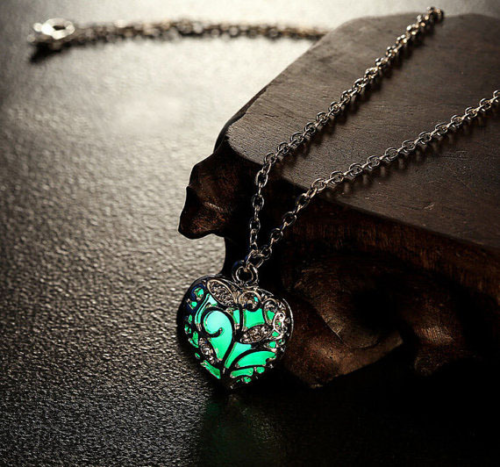 Green Heart Of The Forest Glowing Necklace